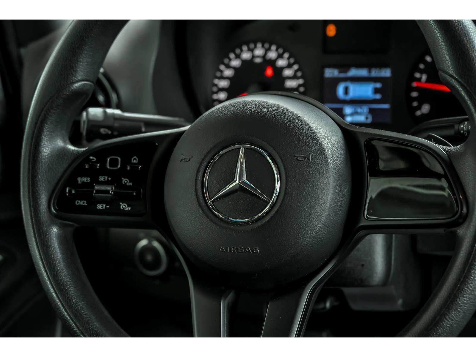 Used 2023 Mercedes-Benz Sprinter 2500 image 12