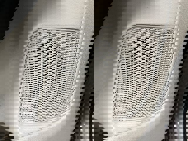 Used 2017 Chrysler Pacifica Touring-L w/ Tire & Wheel Group image 23