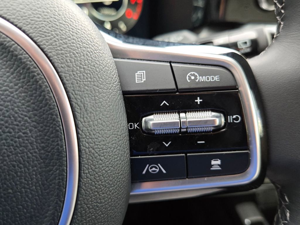 Used 2023 Kia Sorento SX image 25