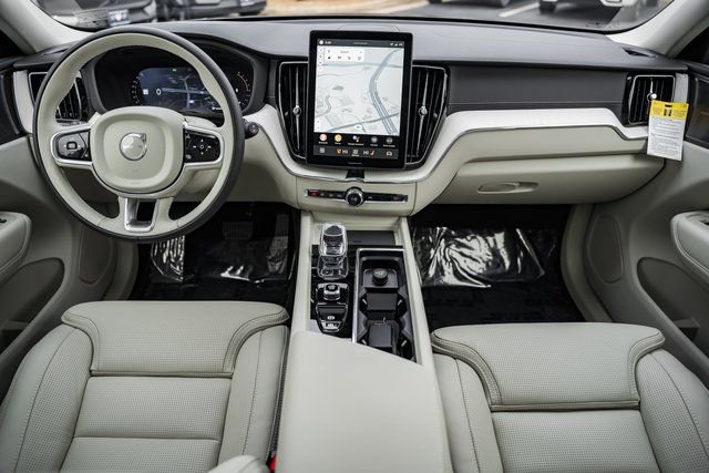 New 2026 Volvo XC60 B5 Ultra w/ Protection Package Premier image 20