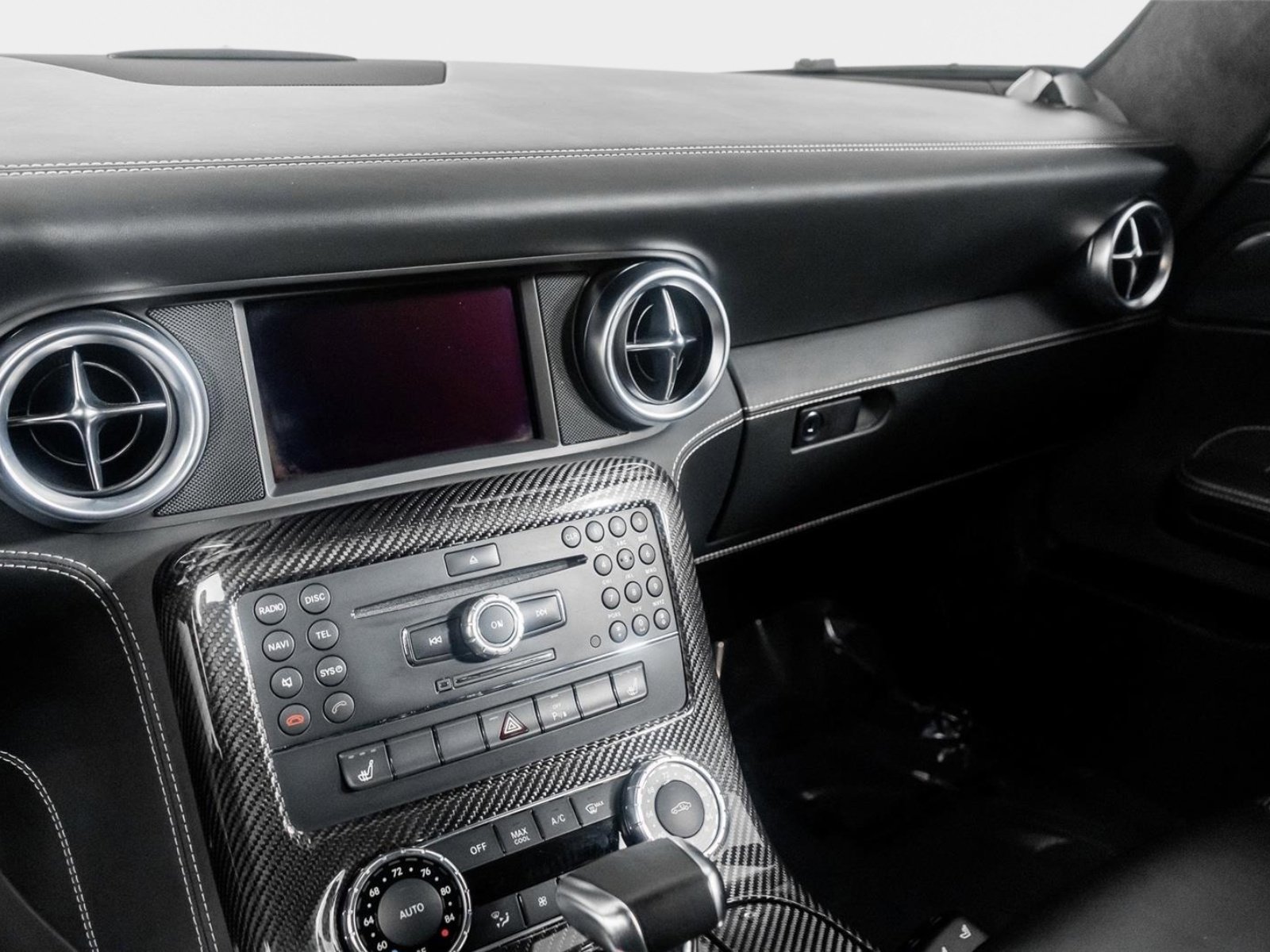 Used 2011 Mercedes-Benz SLS AMG Coupe image 33