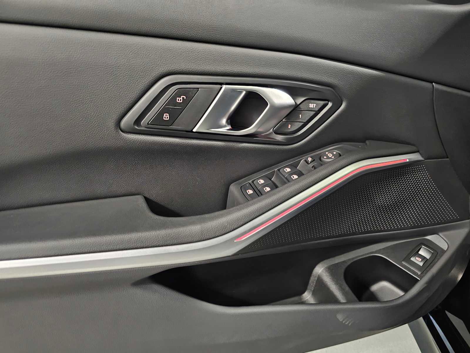 Used 2025 BMW 330i xDrive 330i xDrive w/ Premium Package image 30