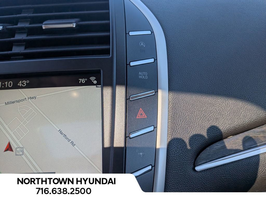 Used 2018 Lincoln MKC Reserve image 21