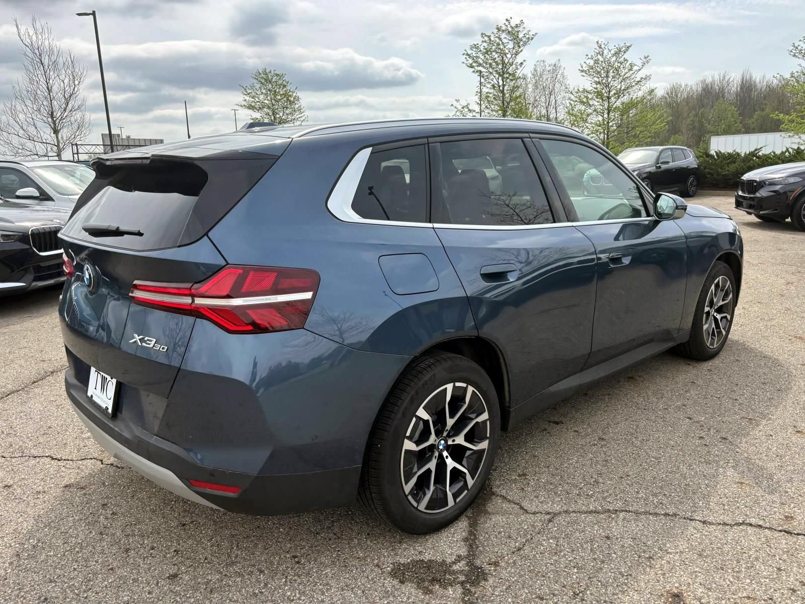 Used 2026 BMW X3 xDrive30i w/ Convenience Package AWD/4WD image 5
