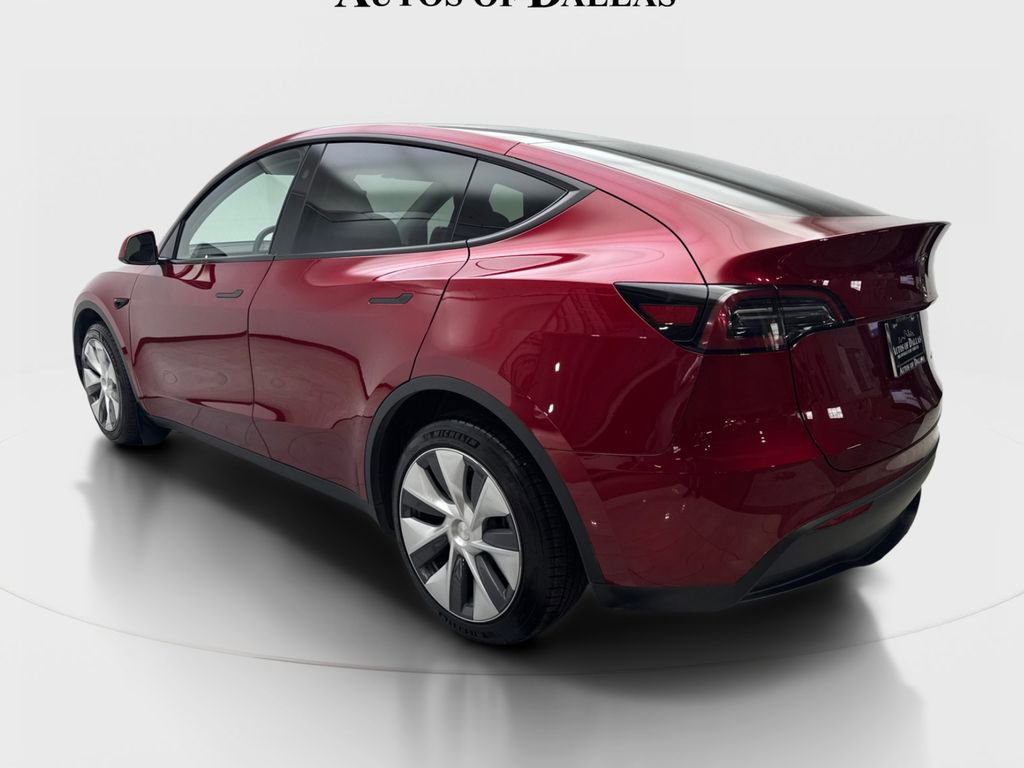 Used 2024 Tesla Model Y Long Range AWD/4WD image 9