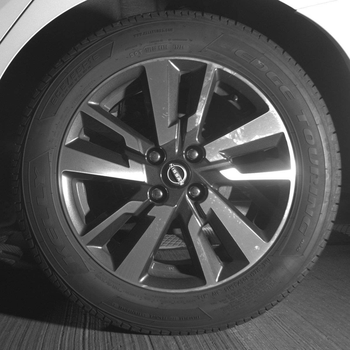 Used 2025 Nissan Versa SV FWD image 14