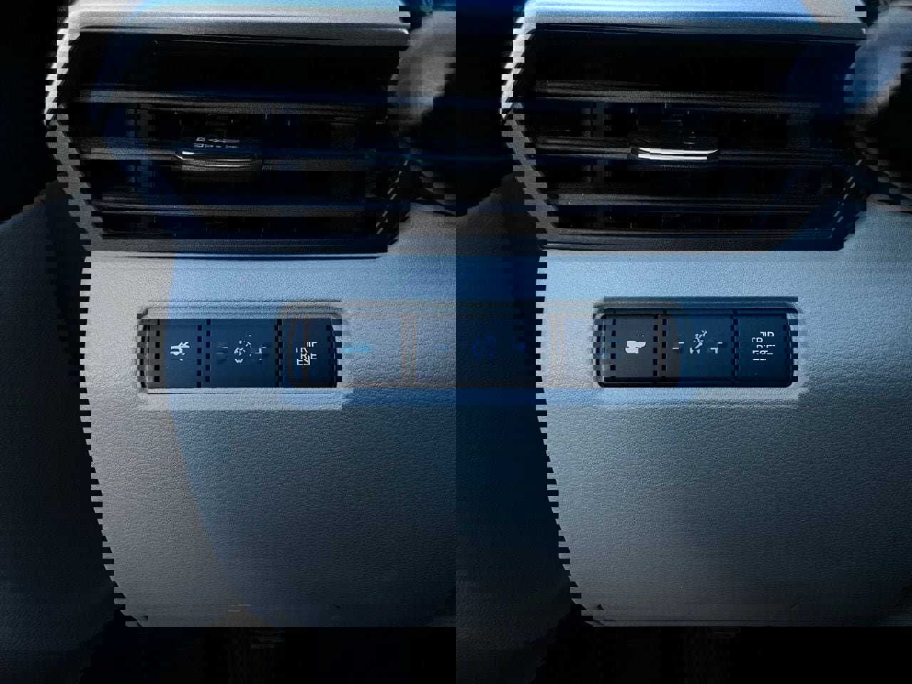 Certified 2025 Nissan Altima 2.5 SV image 16