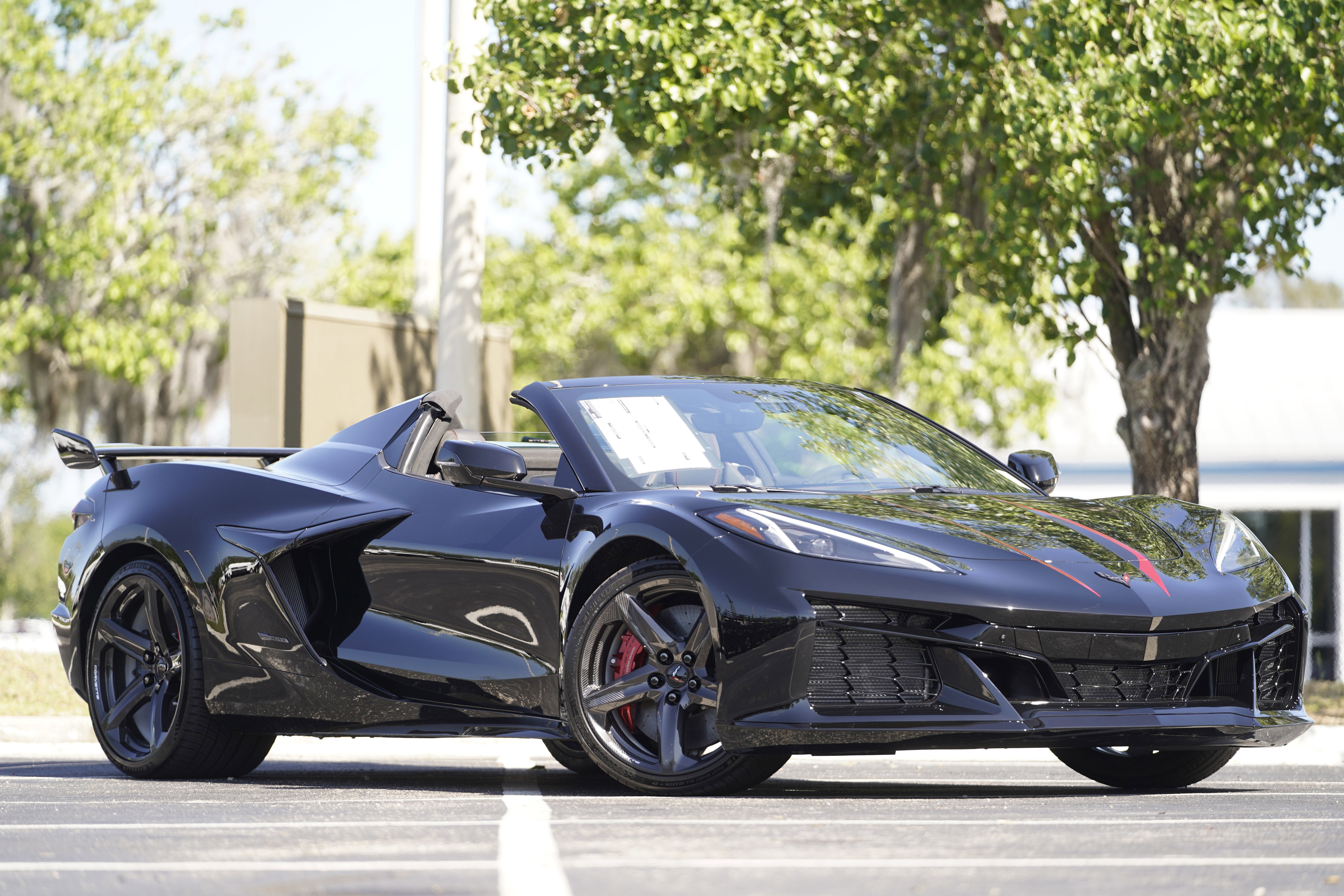 New 2026 Chevrolet Corvette E-Ray AWD/4WD image 2