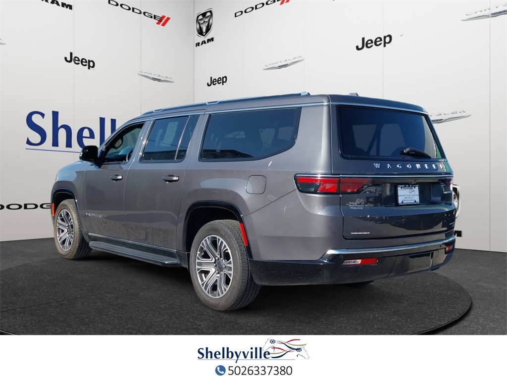 Used 2023 Jeep Wagoneer L Series II image 2