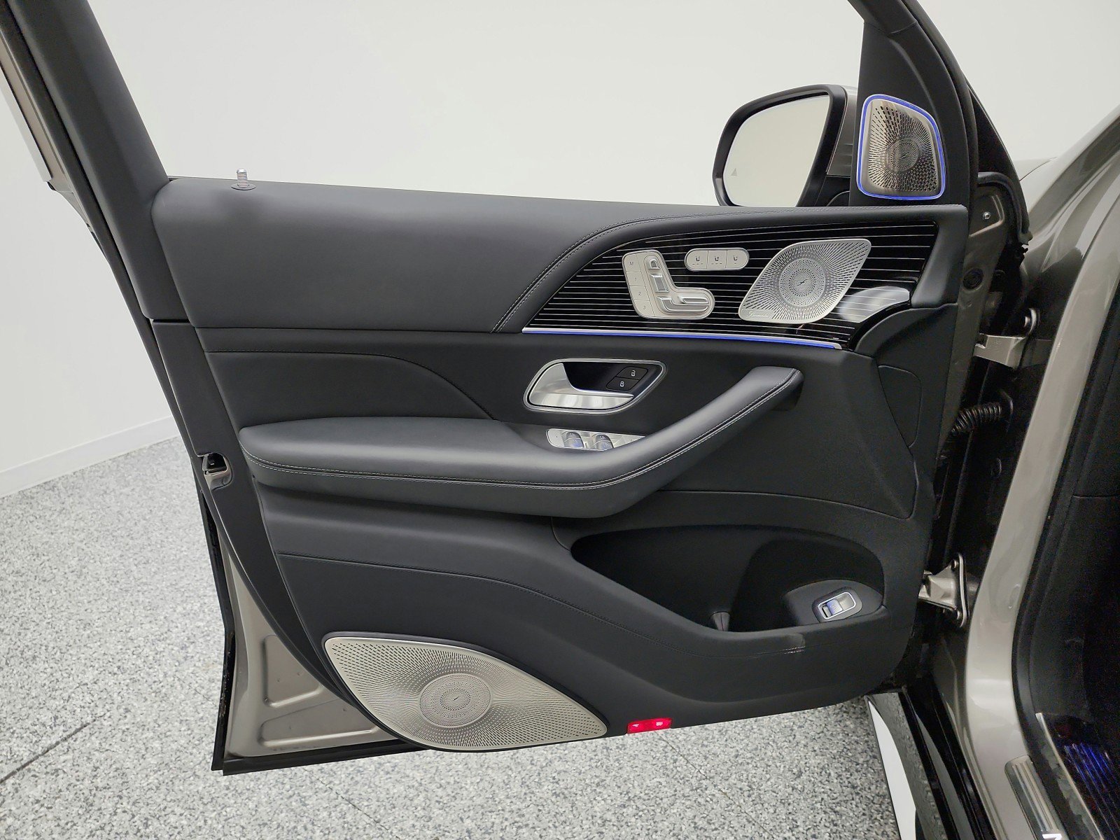 Certified 2024 Mercedes-Benz Maybach GLS 600 4MATIC image 14