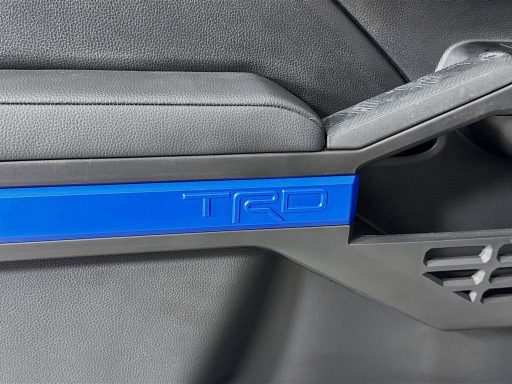 Used 2025 Toyota Tacoma TRD Off-Road image 19