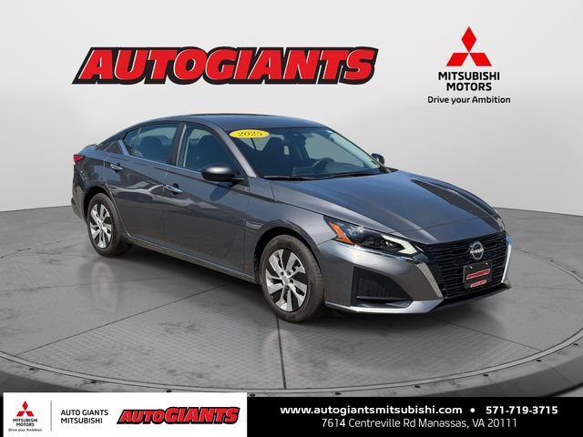 Used 2025 Nissan Altima 2.5 S FWD image 1