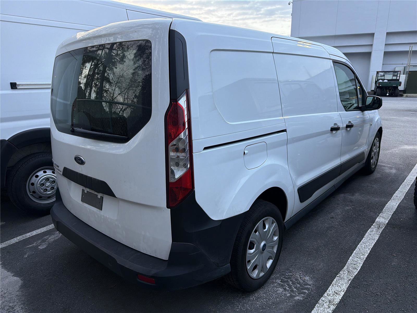 Used 2023 Ford Transit Connect XL image 5