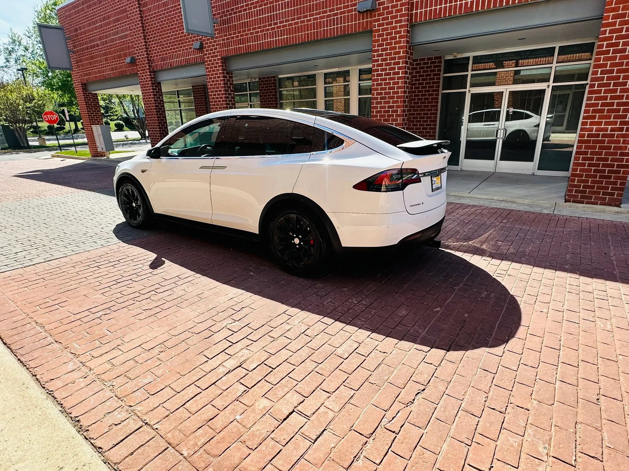 Used 2016 Tesla Model X Performance AWD/4WD image 5