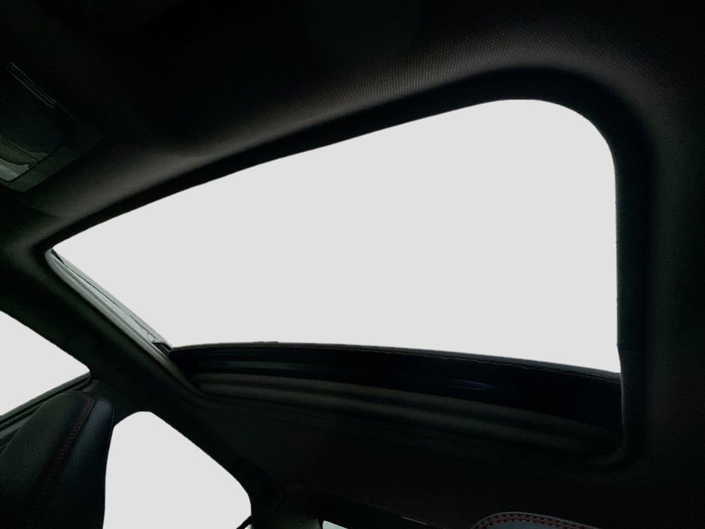 Used 2016 Toyota Camry SE w/ Moonroof Package FWD image 24