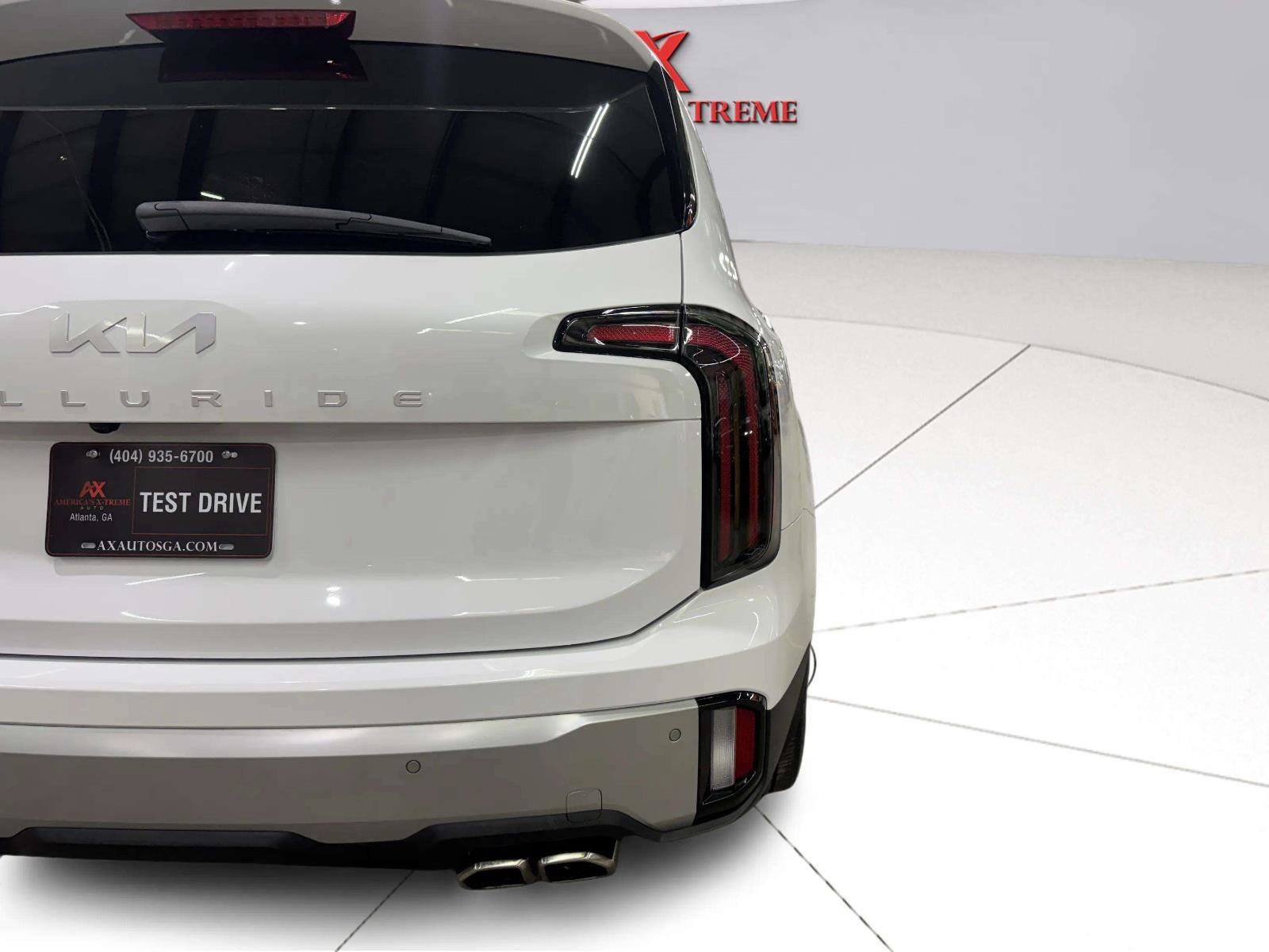 Used 2023 Kia Telluride EX w/ EX Captain's Chair Package FWD image 15