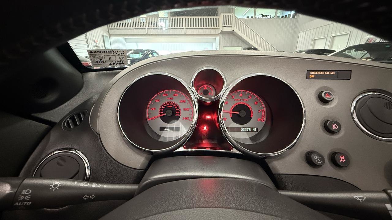 Used 2008 Pontiac Solstice Convertible w/ Premium Package RWD image 21