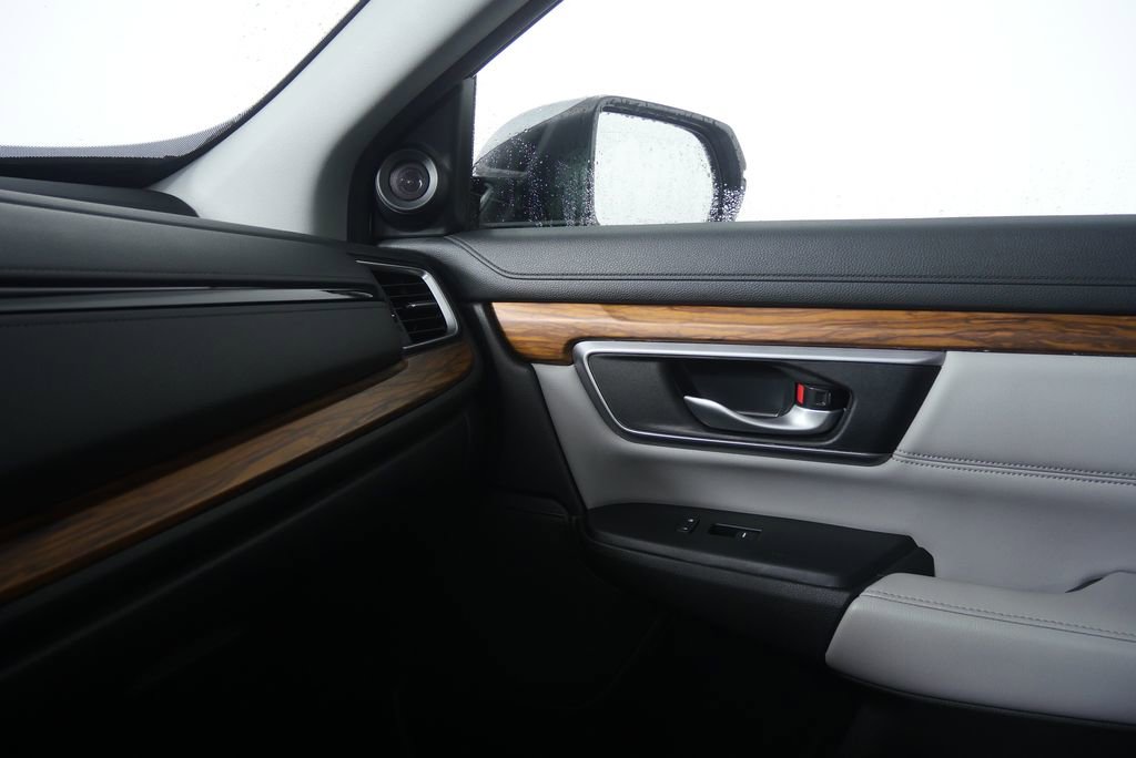 Used 2017 Honda CR-V Touring image 30