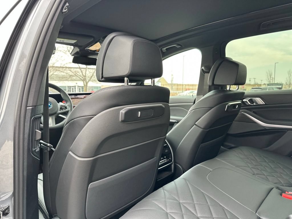 New 2026 BMW X5 xDrive50e w/ M Sport Package AWD/4WD image 19