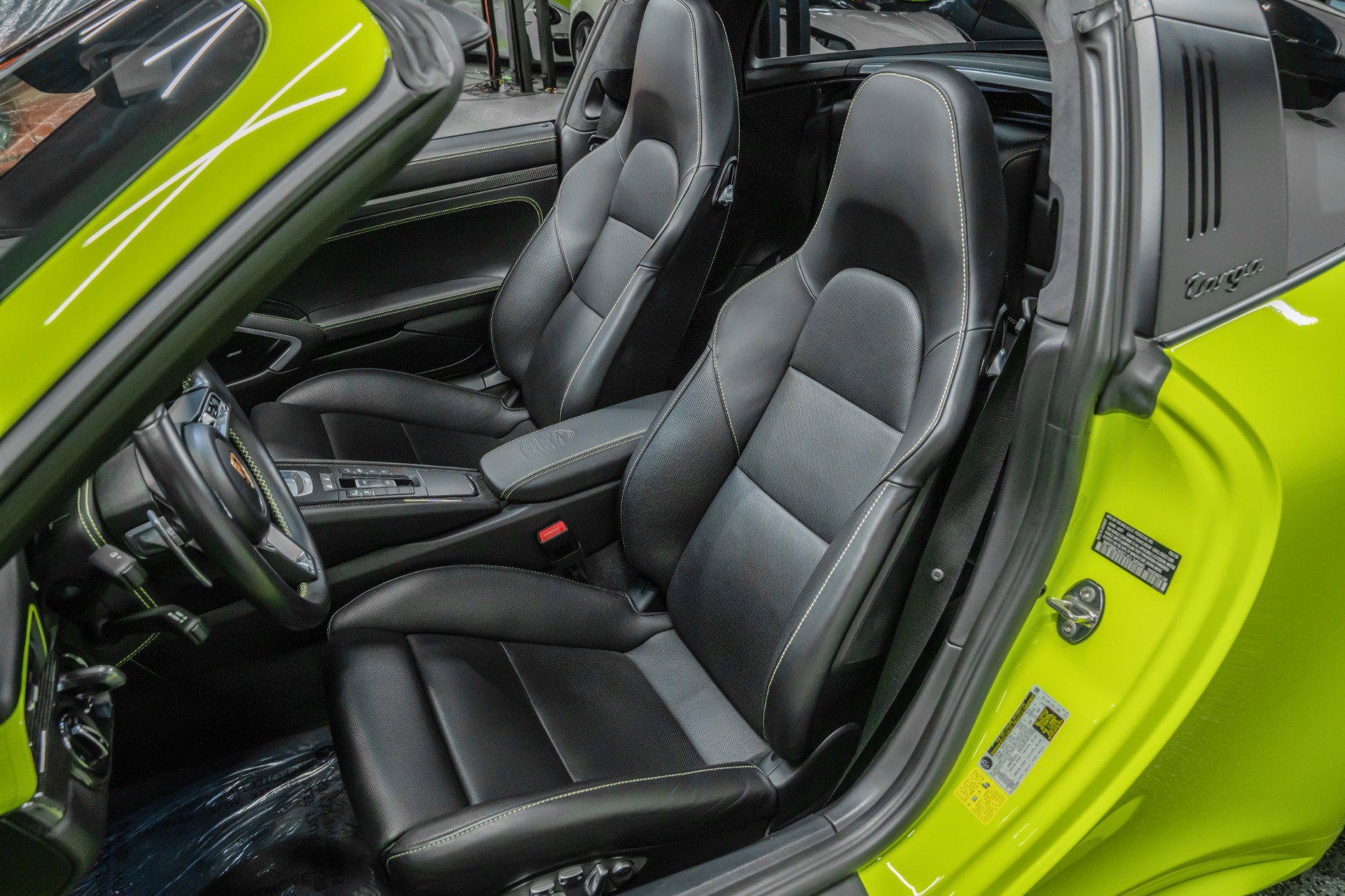 Used 2018 Porsche 911 Targa 4 GTS image 22