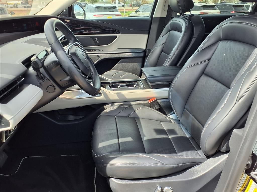Used 2024 Lincoln Nautilus Premier image 23