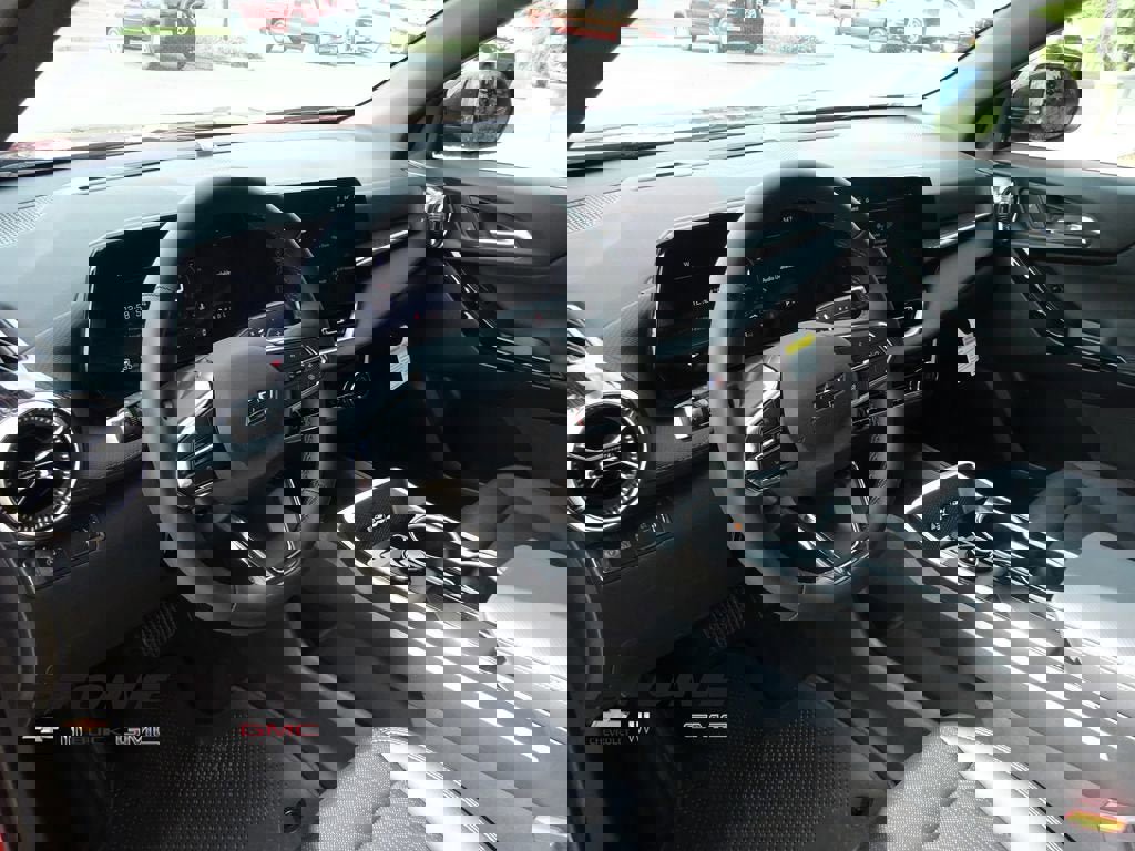 New 2026 Chevrolet Equinox LT w/ Convenience Package II image 12