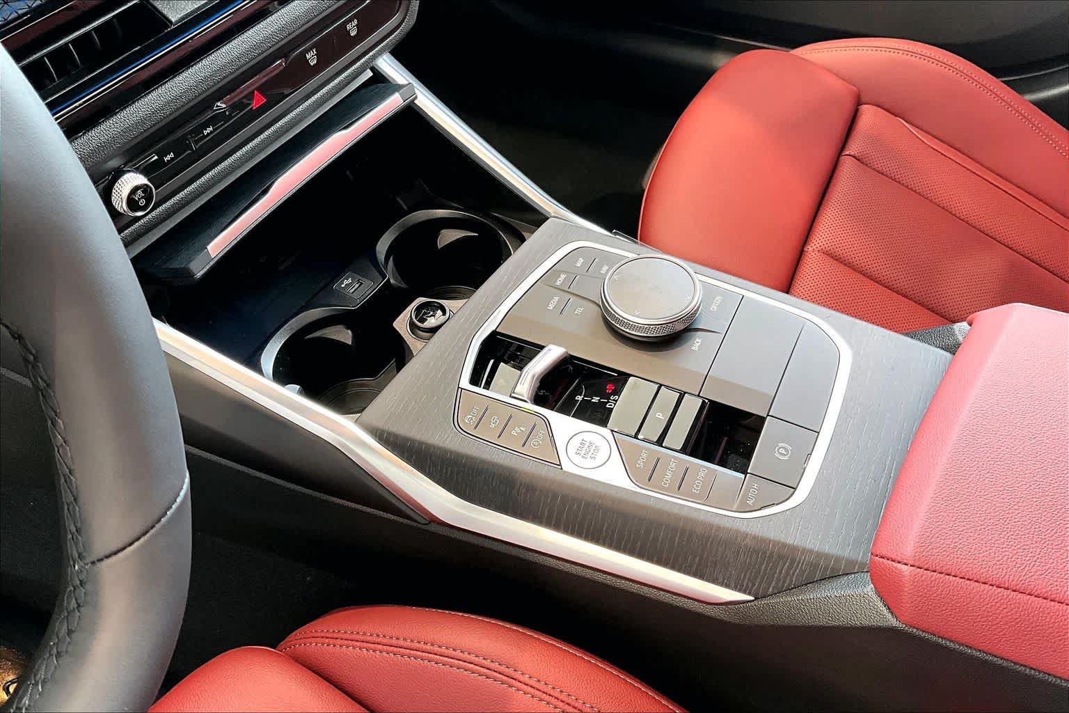 New 2026 BMW 330i Sedan w/ M Sport Package RWD image 8