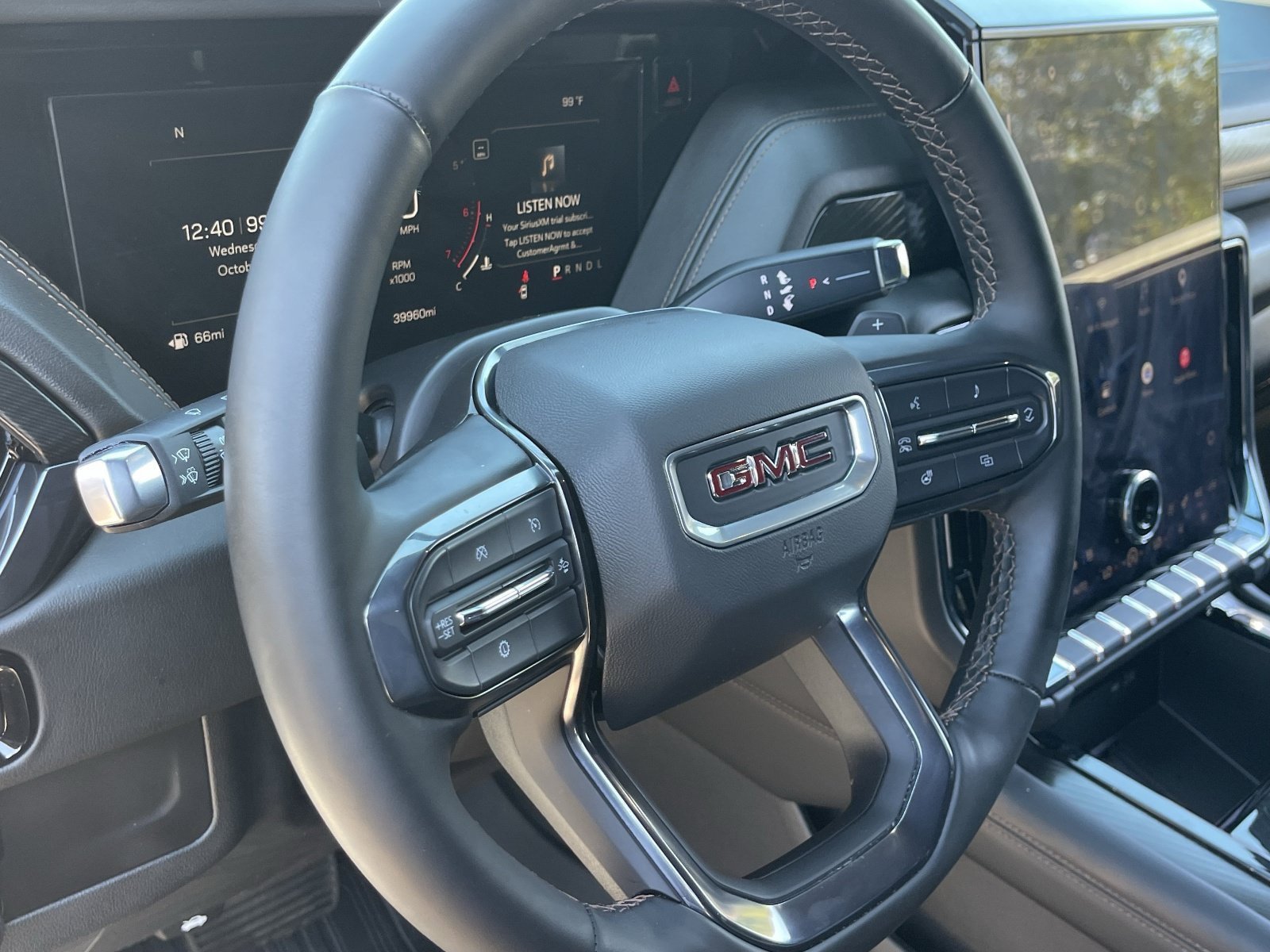 Certified 2025 GMC Yukon AT4 AWD/4WD image 25