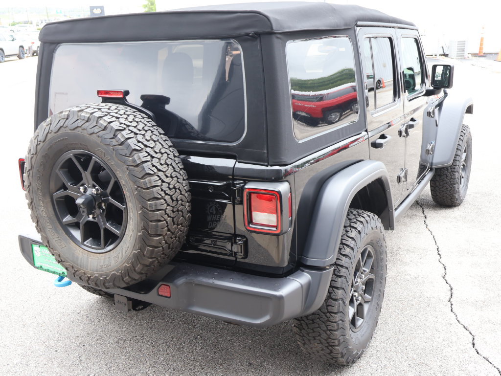 Used 2024 Jeep Wrangler Unlimited AWD/4WD image 5