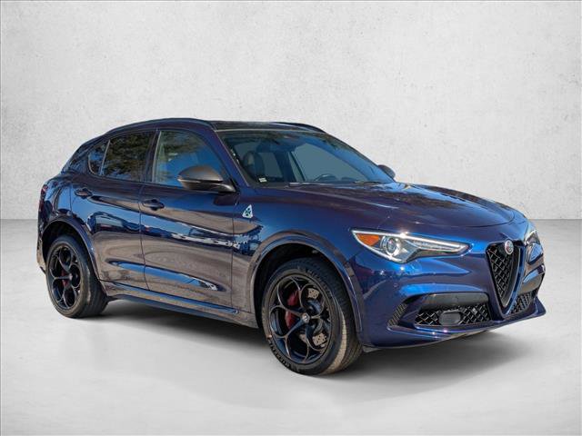 Used 2020 Alfa Romeo Stelvio Quadrifoglio image 3