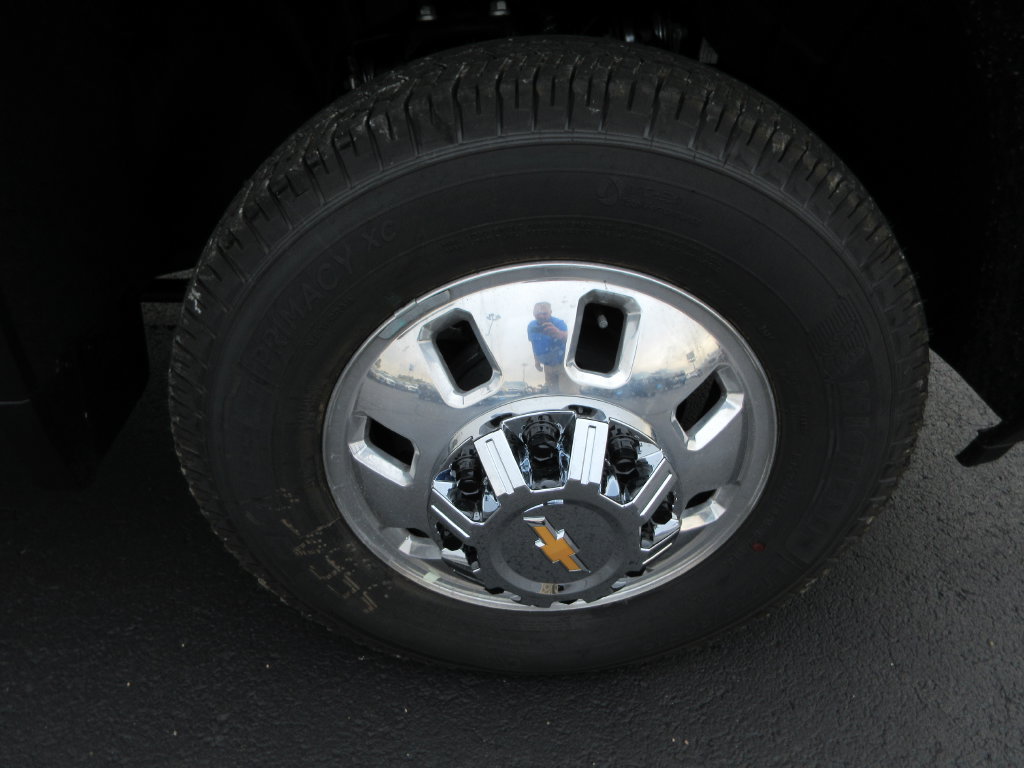 New 2026 Chevrolet Silverado 3500 High Country w/ High Country Premium Package AWD/4WD image 9
