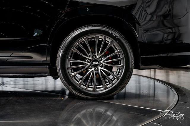 Used 2023 Cadillac Escalade V AWD/4WD image 9