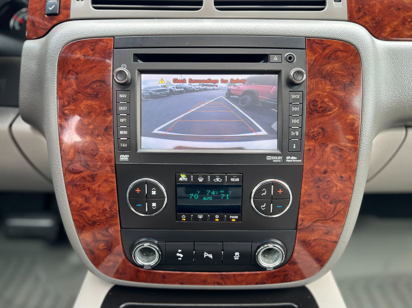 Used 2012 Chevrolet Tahoe 4WD Hybrid image 18