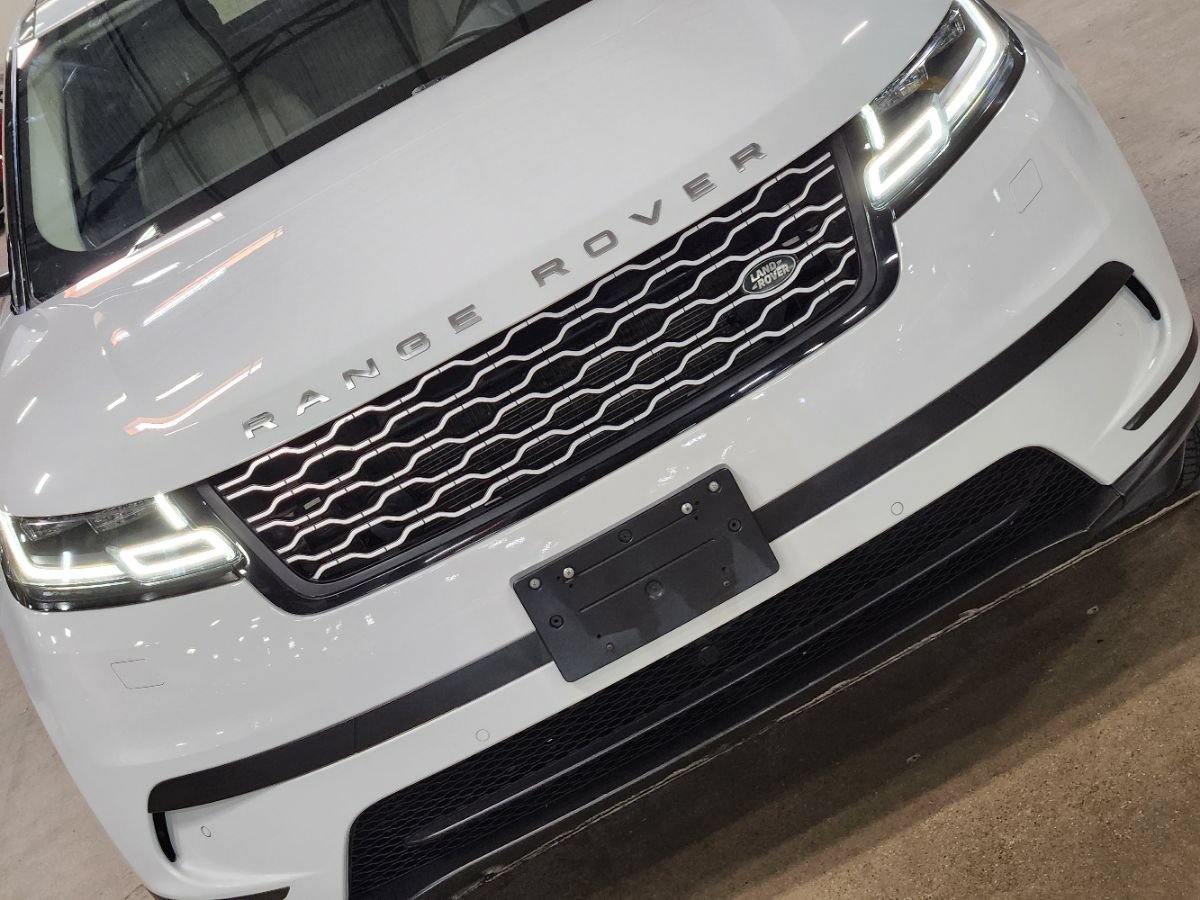 Used 2020 Land Rover Range Rover Velar S AWD/4WD image 19