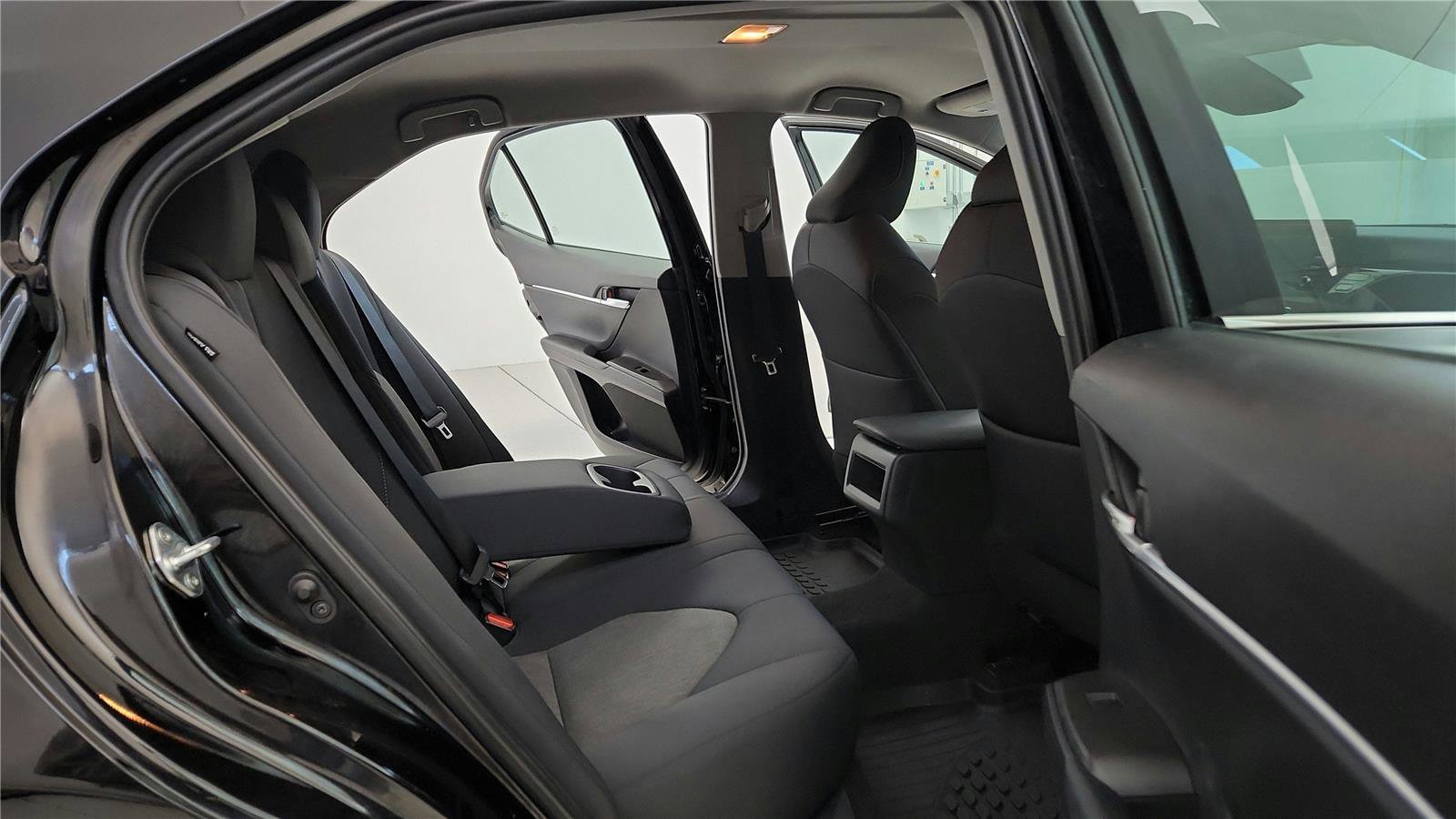 Used 2022 Toyota Camry LE image 18