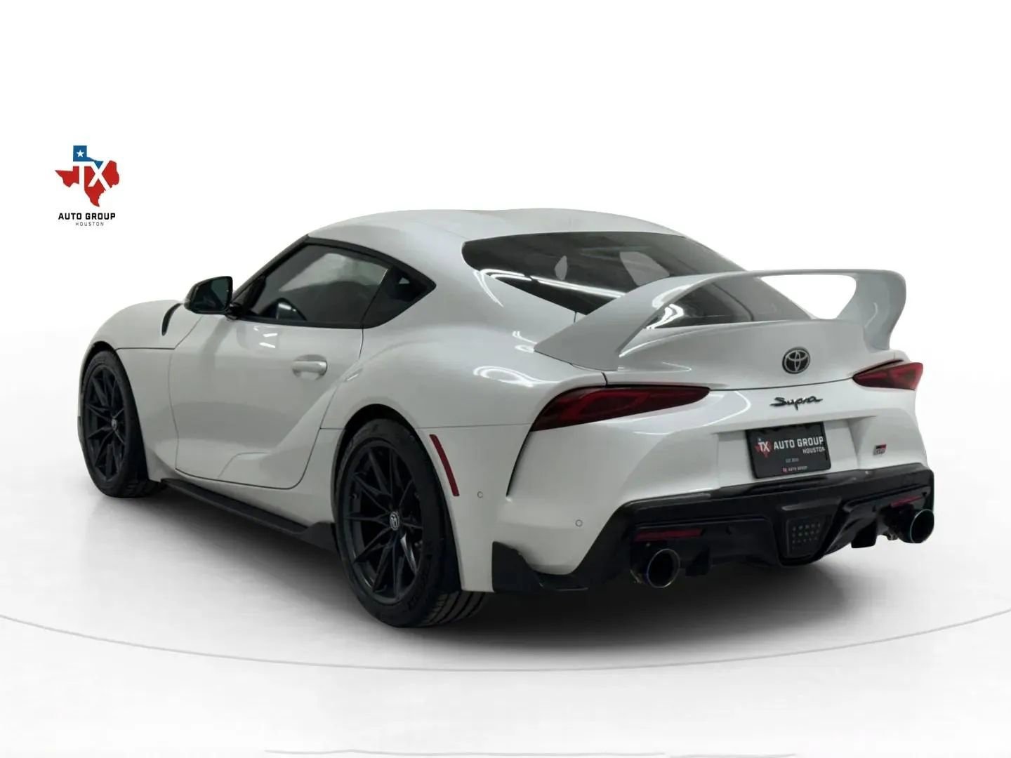 Used 2023 Toyota Supra Premium w/ Driver Assist Package image 3