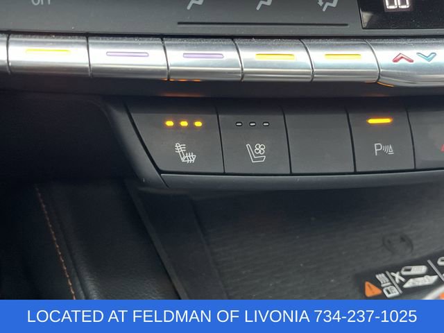 Used 2023 Cadillac CT4 V w/ Technology Package image 36