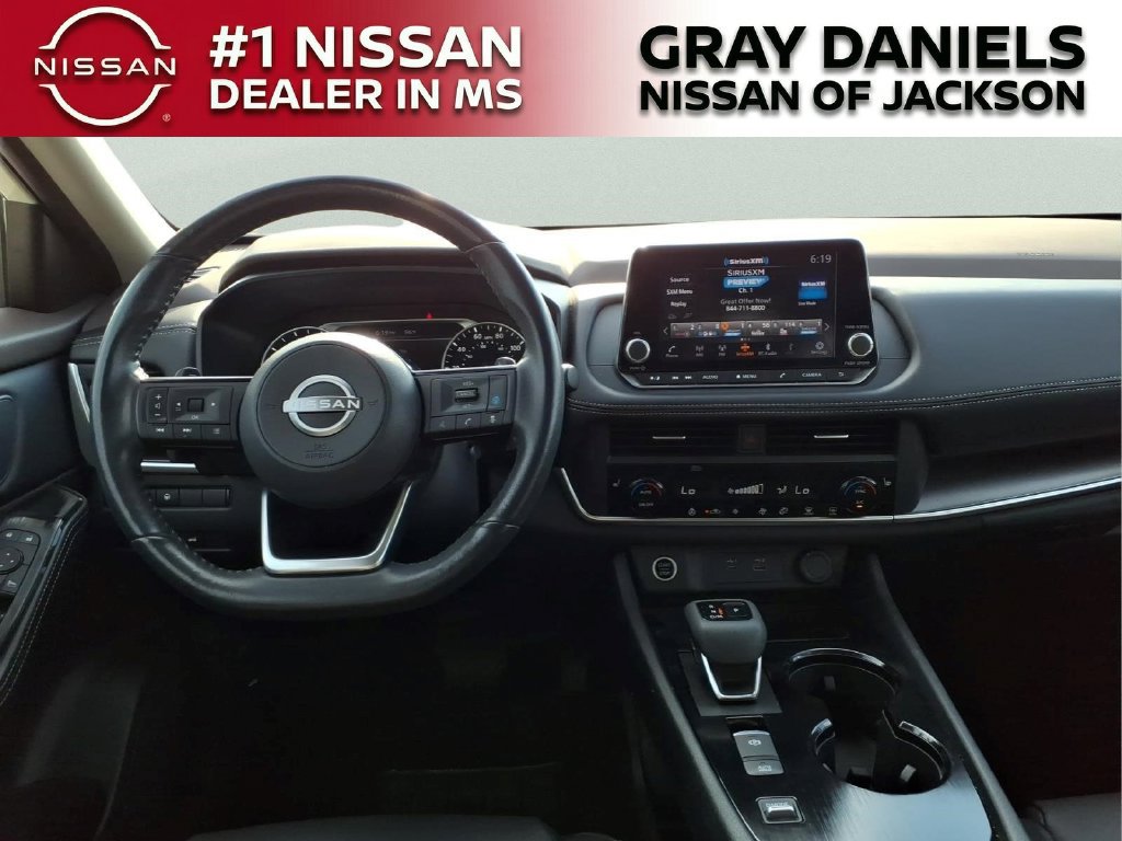 Used 2023 Nissan Rogue SV w/ SV Premium B Package FWD image 10
