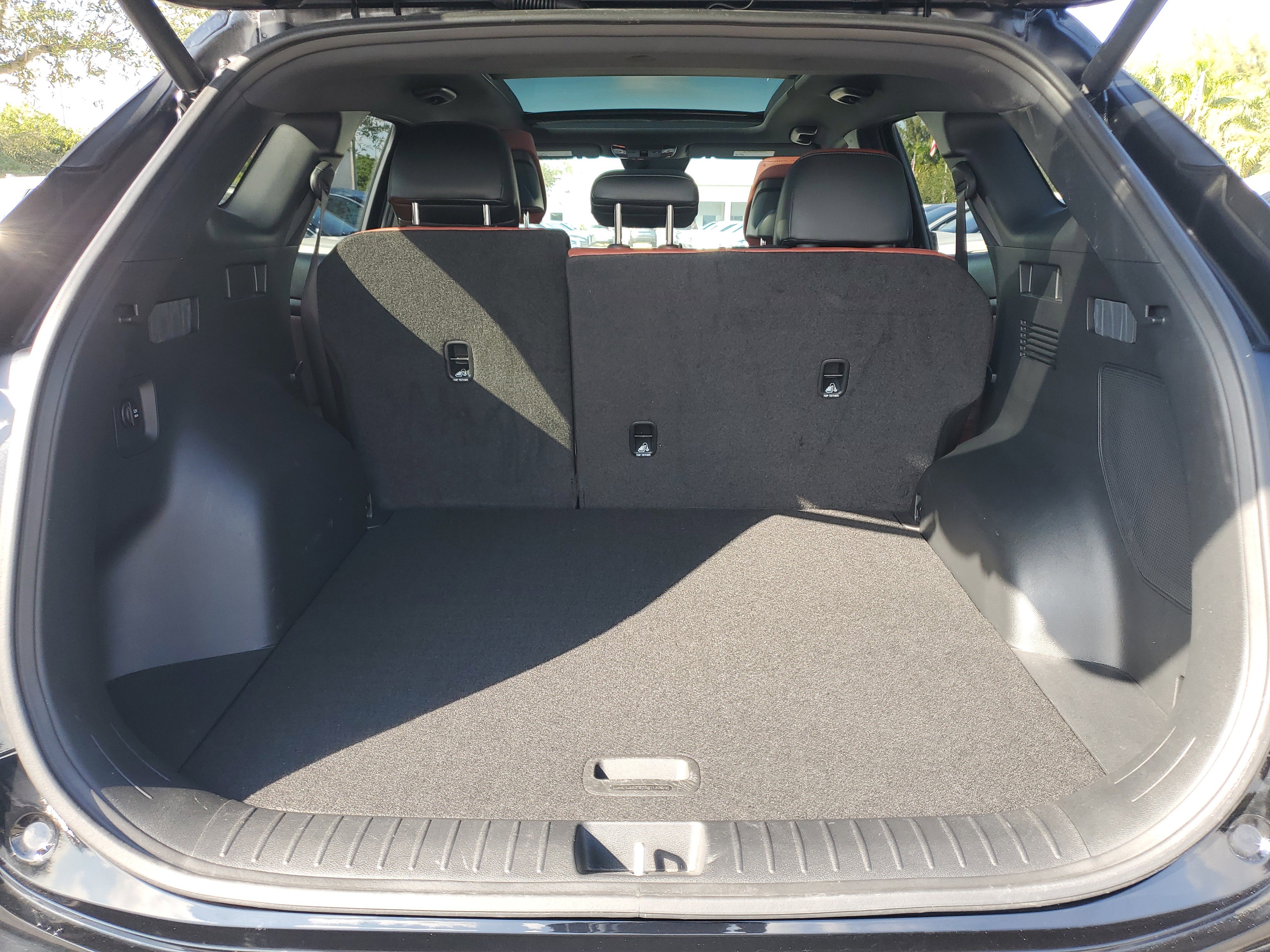 Used 2024 Kia Sportage SX image 8