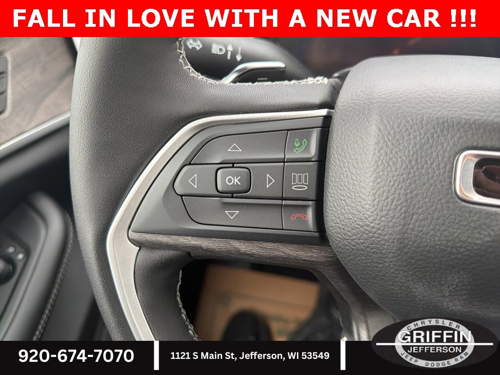 New 2025 Jeep Grand Cherokee L Limited w/ Luxury Tech Group II image 22