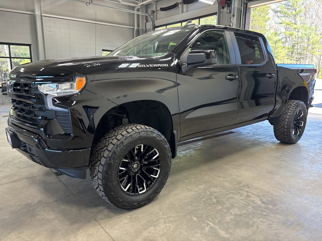 Used 2024 Chevrolet Silverado 1500 RST image 5
