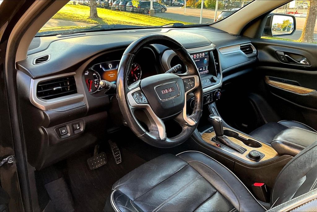 Used 2017 GMC Acadia Denali w/ Technology Package image 12