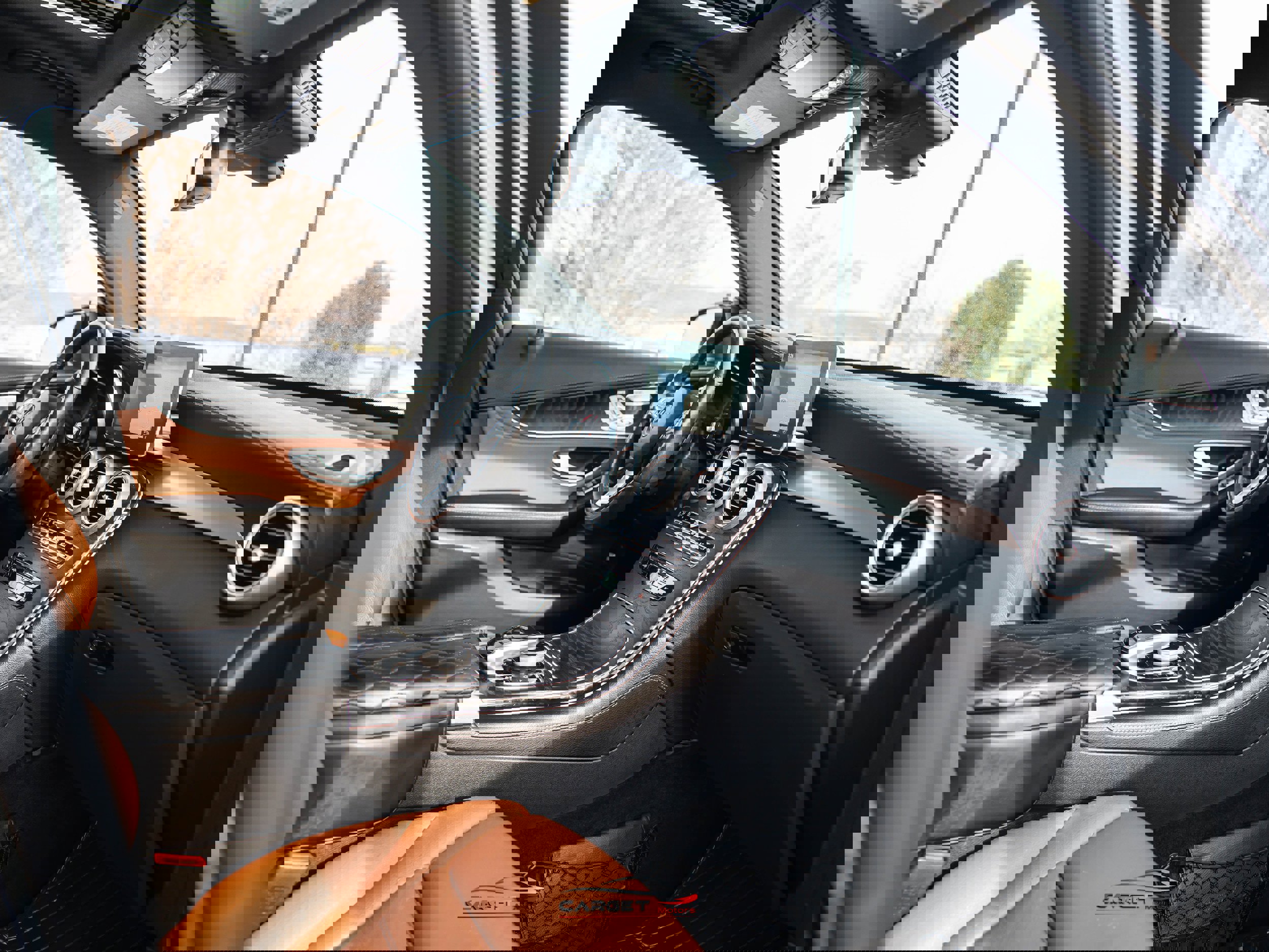 Used 2017 Mercedes-Benz GLC 300 4MATIC image 13