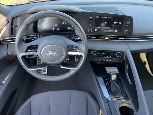 Used 2025 Hyundai Elantra Sport FWD image 10