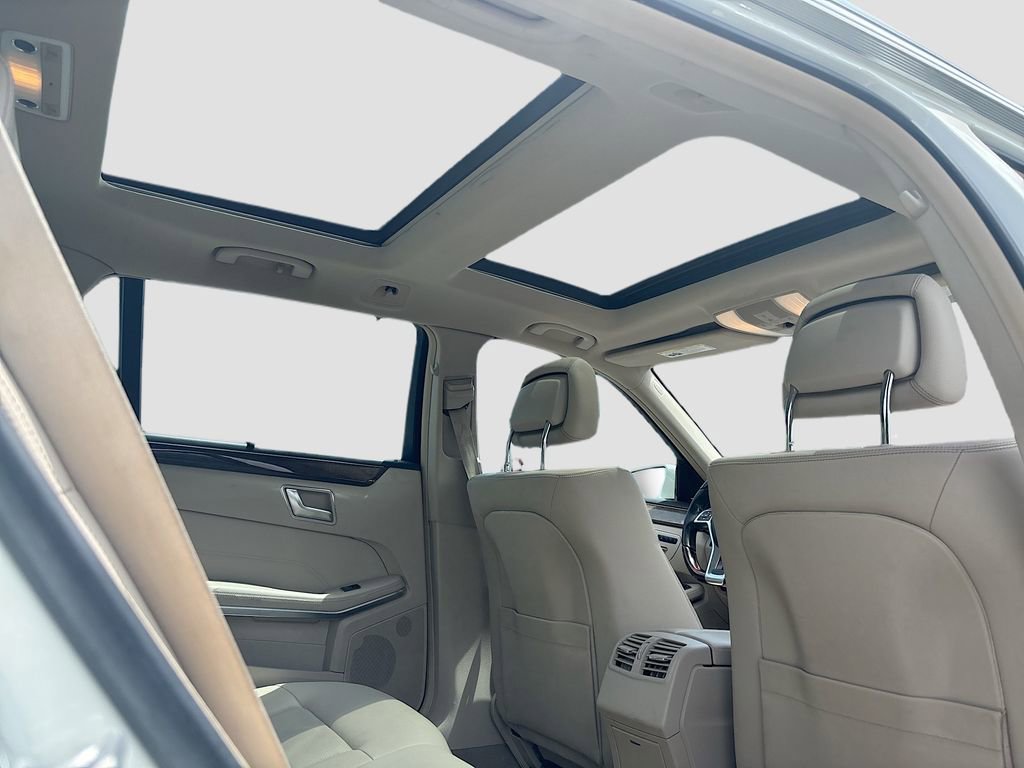 Used 2016 Mercedes-Benz E 350 4MATIC Wagon image 11