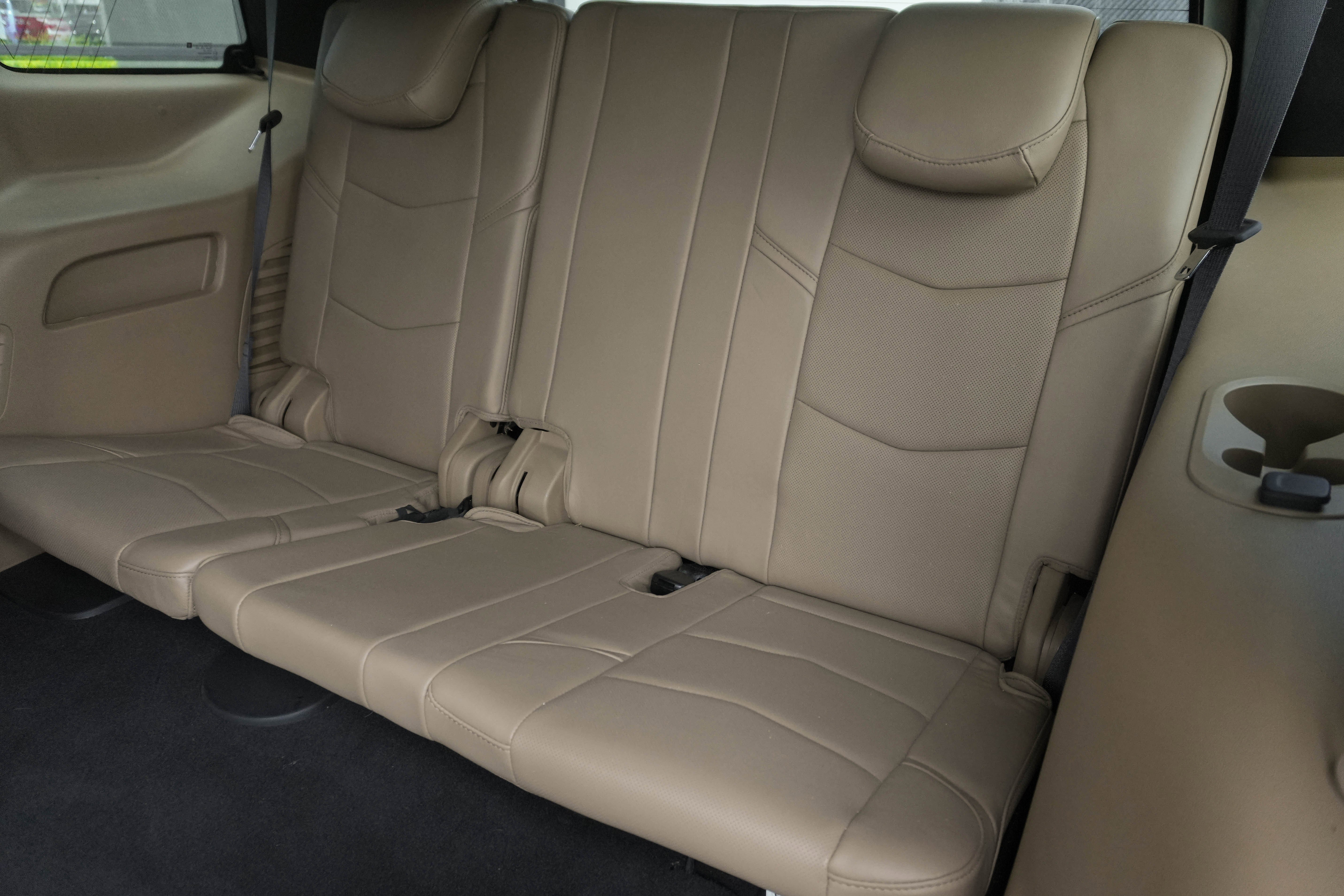 Used 2020 Cadillac Escalade Platinum AWD/4WD image 34