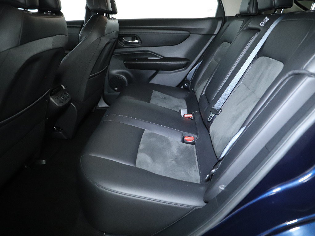 Certified 2024 Nissan Ariya AWD image 14