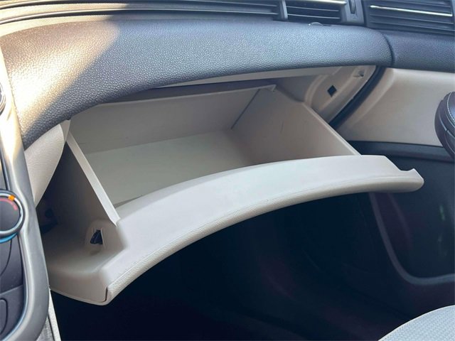 Used 2015 Chevrolet Malibu LT w/ Power Convenience Package image 26