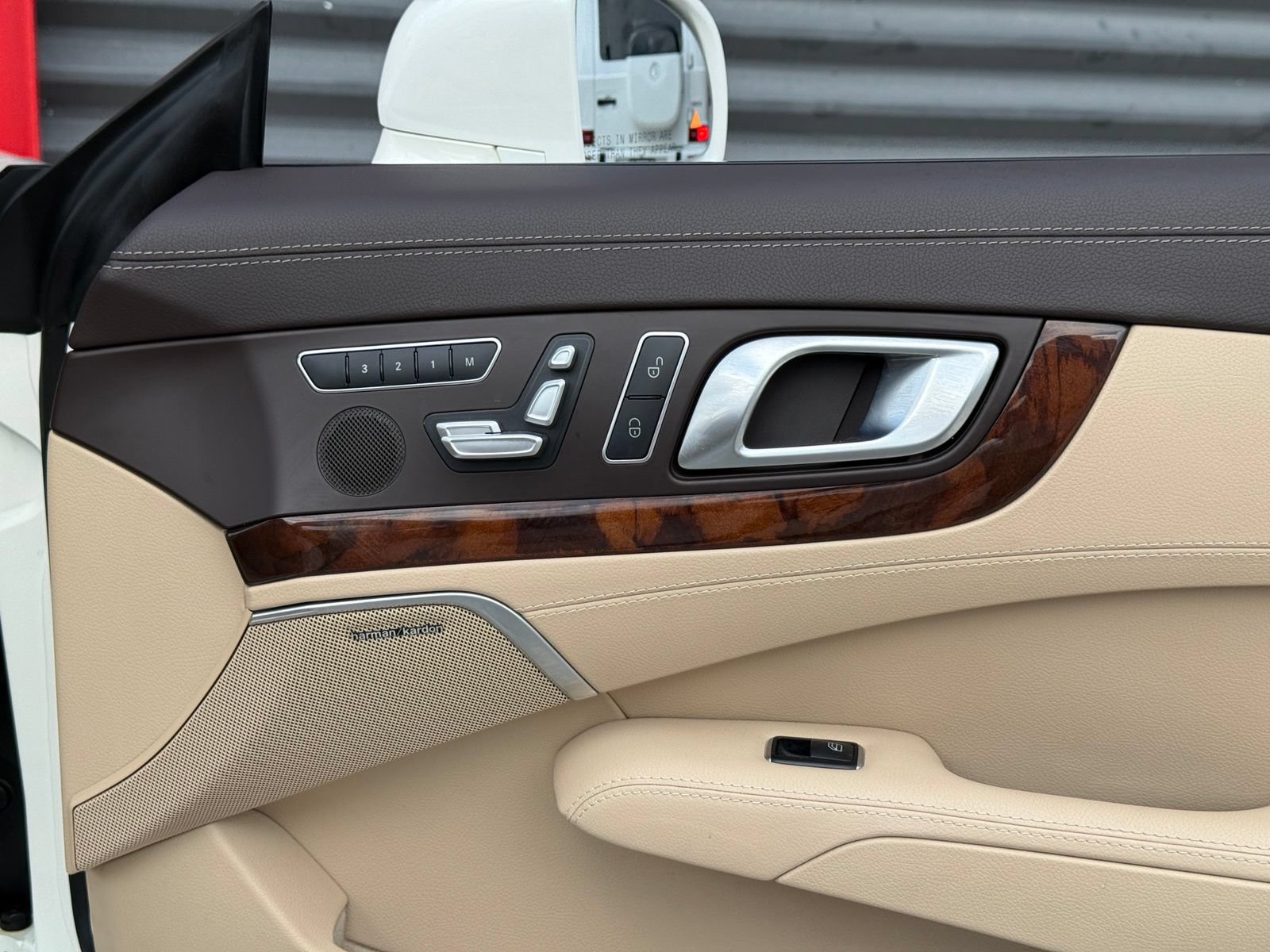 Used 2016 Mercedes-Benz SL 400 image 41