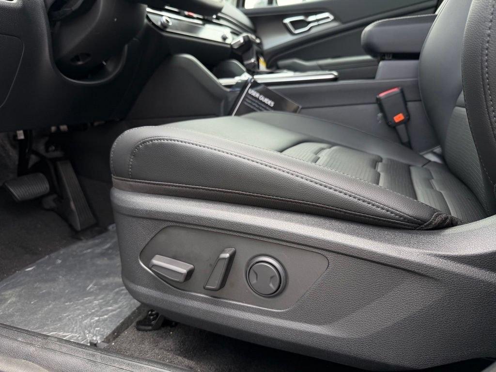New 2026 Kia Sportage SX FWD image 14